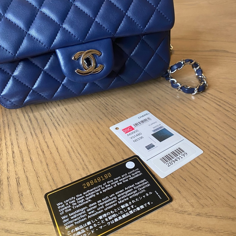 ❤️ Authentic CHANEL Blue Quilted Lambskin rectangular Flap mini - Picture 10 of 11